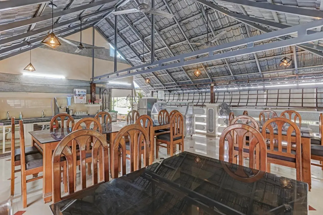 *** Ξενοδοχείο Collection O Nest Hotel. Rooms ,Restaurant. Thiruvananthapuram Ινδία