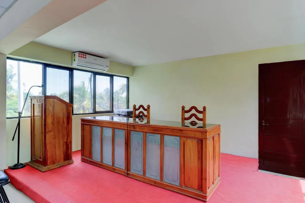 Ξενοδοχείο Collection O Nest Hotel. Rooms ,Restaurant. Thiruvananthapuram